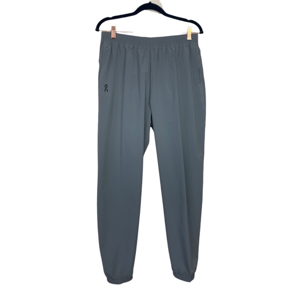 On Women's Focus Pants NWT - Picture 6 of 12